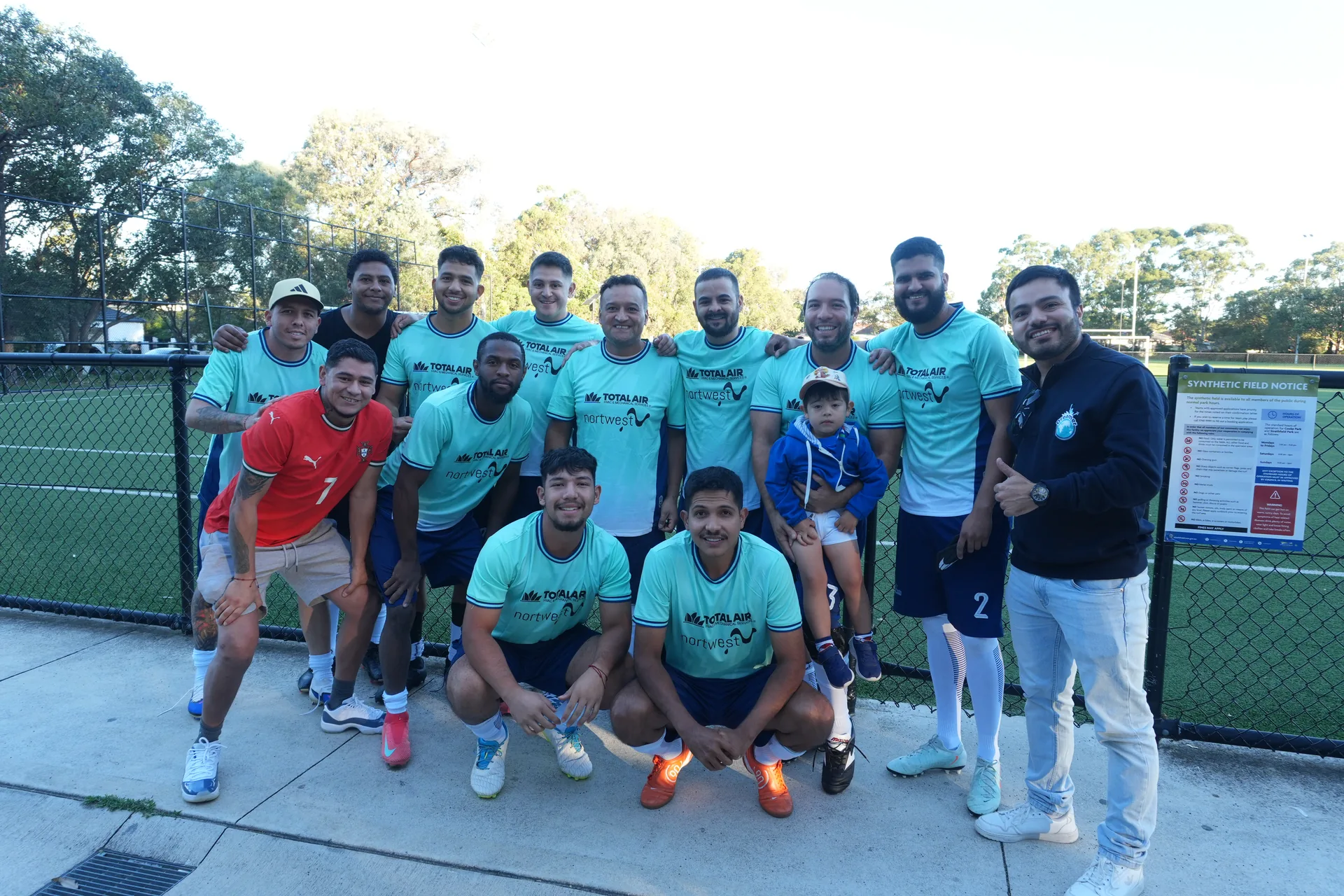Equipo Total Air con Dream Way en la Soccer Cup 2026
